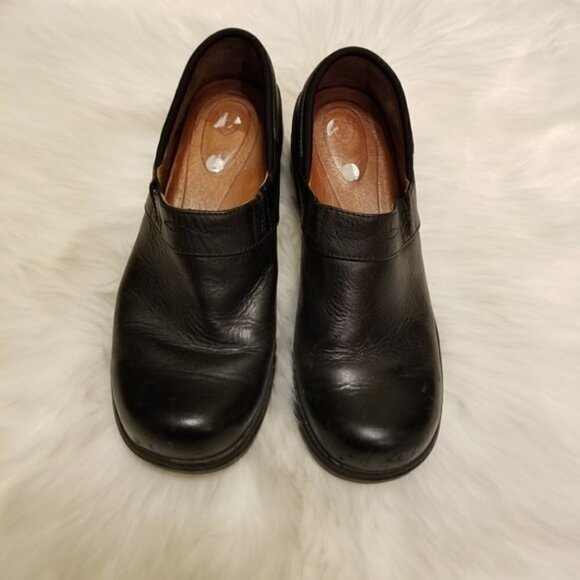 Ariat shoes 9B) - Picture 3 of 6